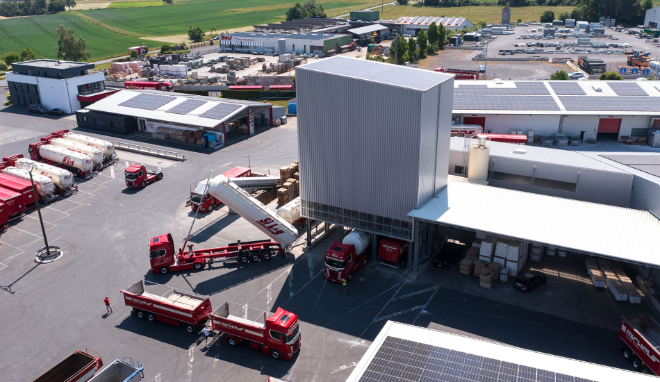 Silotransporte Silo Siloanlage SiLog Unternehmensgelände Lagerlogistik