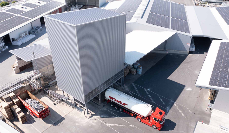 Stand-Silo-Anlage Lkw Silo Silotransporte Slider 5