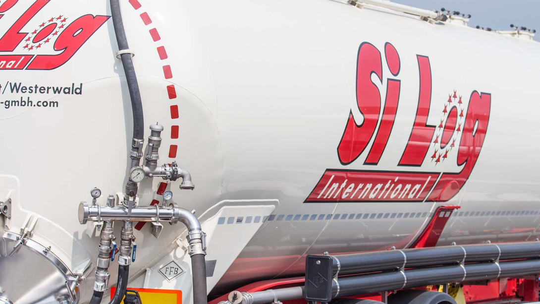 SiLog Lkw Seitenansicht Silo Fahrzeug Slider 1
